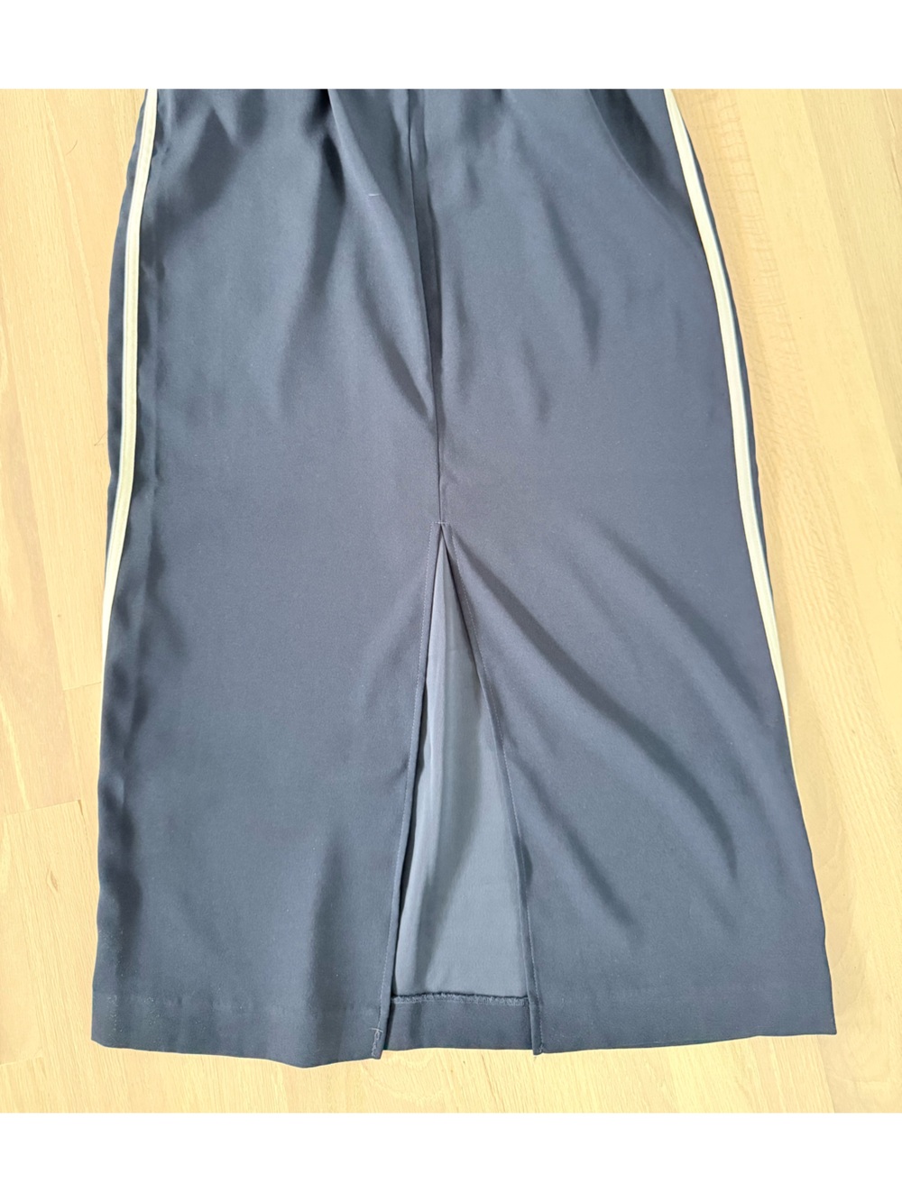 NWT Evereve Z Supply Saunder Midi Track Skirt Blue Eclipse Size Medium - Picture 3 of 11